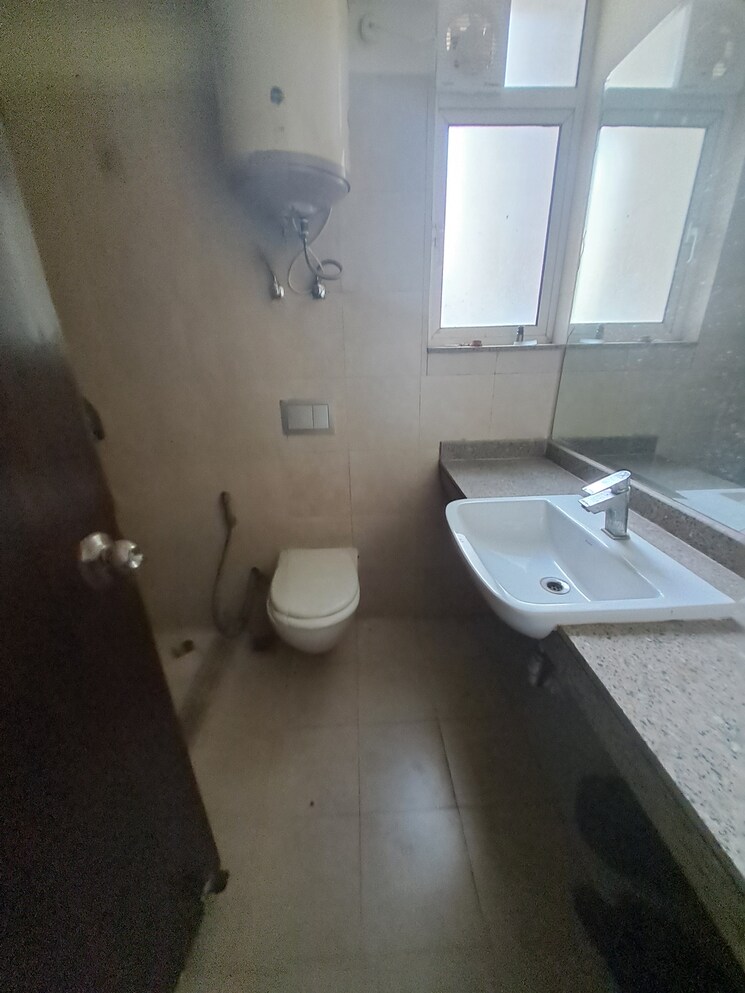 Bathroom, m3m-woodshire 3 Bedroom 2361 Sq.Ft. Apartment In Sector 107 Gurgaon 8282678