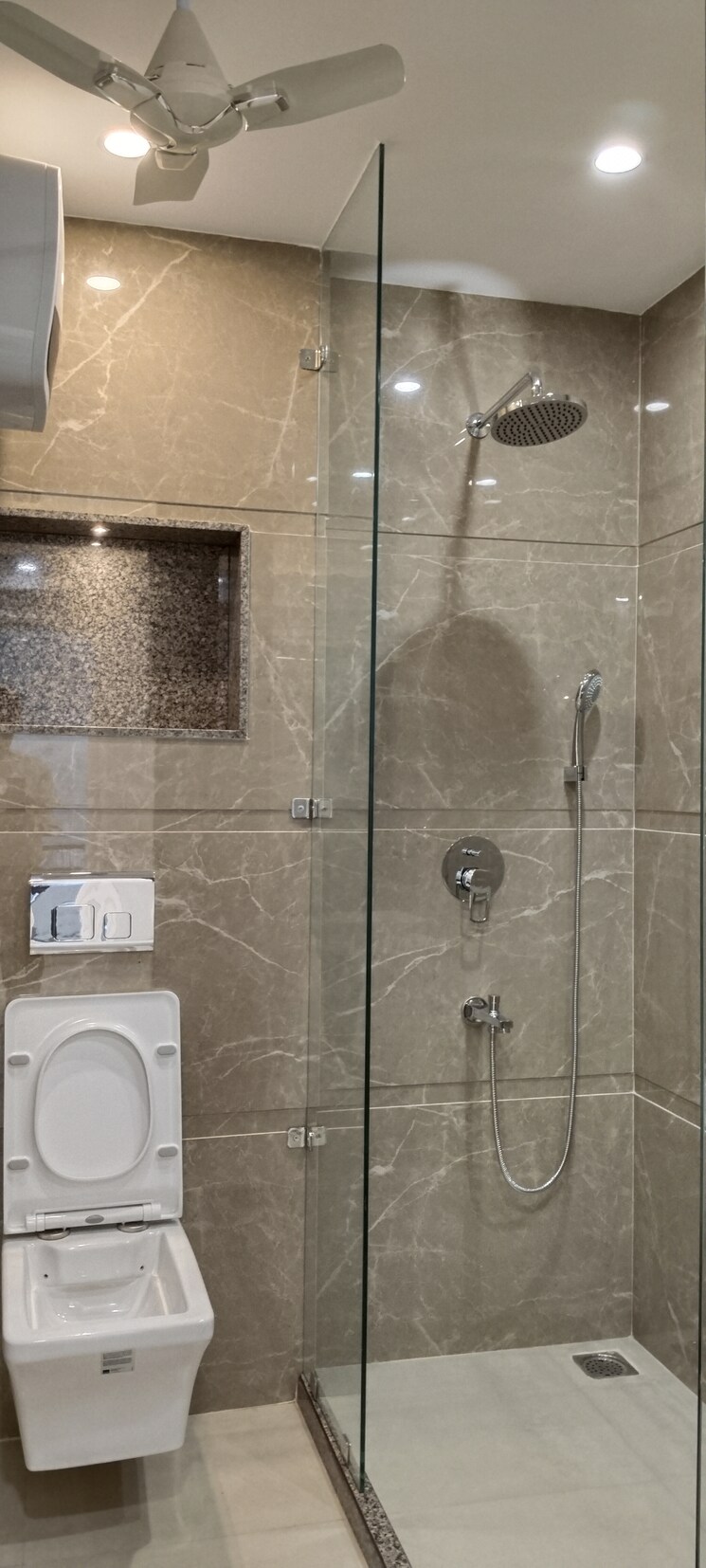 Bathroom, ss-mayfield-gardens 3 Bedroom 1600 Sq.Ft. Builder Floor In Sector 51 Gurgaon 8282699