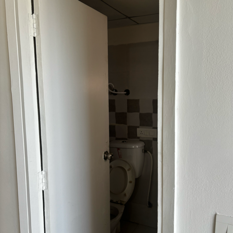 Bathroom, gaurs-16th-parkview-independent-floors 2 Bedroom 1000 Sq.Ft. Apartment In Sector 19 Yamuna Expressway Greater Noida 8282741