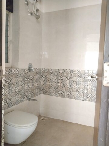 Bathroom in 1.5 BHK Apartment at Indiabulls One Indiabulls Park, New Panvel – for Rent