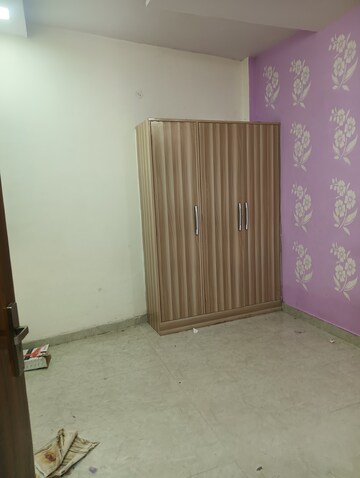 Room in 1.5 BHK Builder Floor at Shastri Nagar – for Rent
