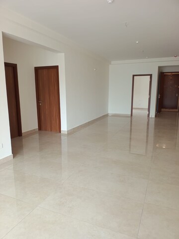 Room in 4 BHK Apartment at Prestige Waterford, Whitefield – for Sale
