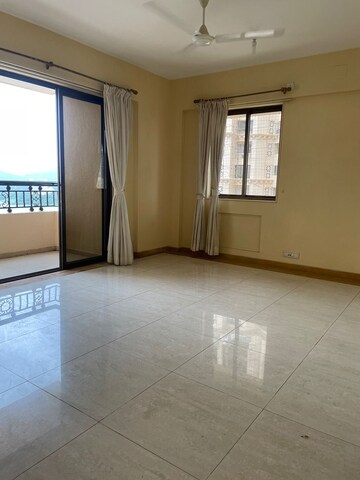 Room in 4 BHK Apartment at Hiranandani Gardens Odyssey I II, Powai – for Sale