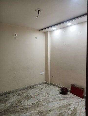 Room in 2 BHK Builder Floor at Shastri Nagar – for Rent