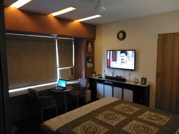 Bedroom in 3 BHK Apartment at Kanakia Challengers, Kandivali East – for Rent