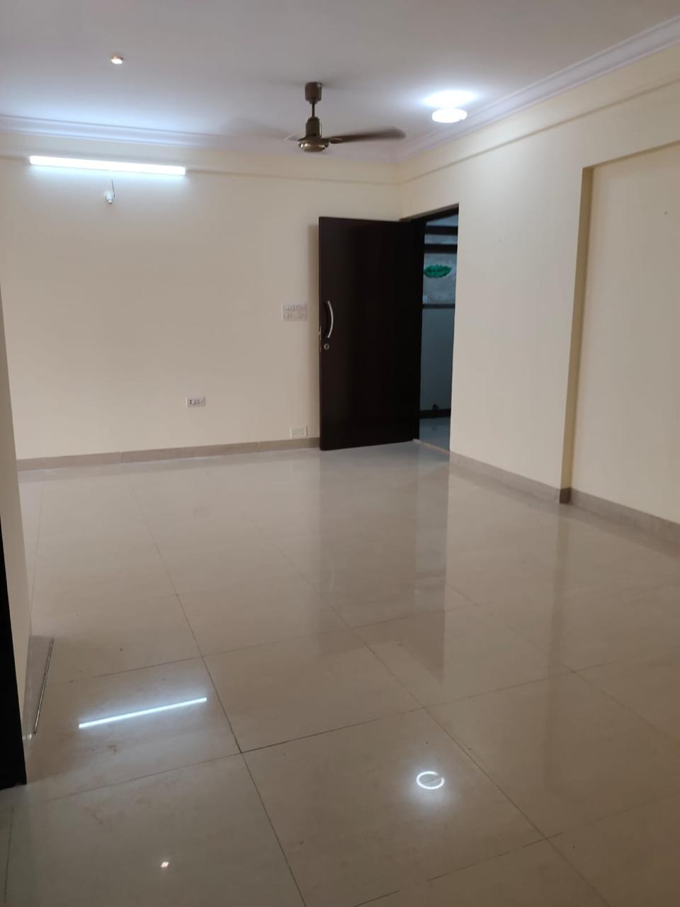 1 BHK + Servant Room Apartment For Sale in Matrushri CHS