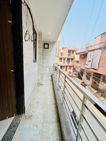 Balcony in 3 BHK Builder Floor at Dwarka Mor – for Rent