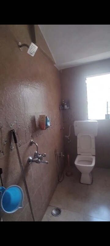 Bathroom in 1 BHK Apartment at Paschim Apartments, Dadar West – for Rent