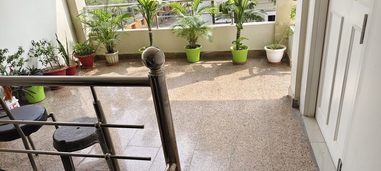 Balcony, gomti nagar 5 Bedroom 1250 Sq.Ft. Independent House In Gomti Nagar Lucknow 8282819