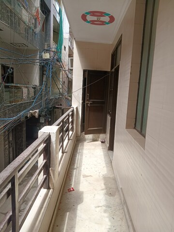 Balcony in 2 BHK Builder Floor at Shastri Nagar – for Rent