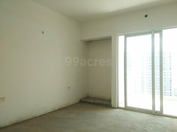 Room in 5 BHK Apartment at Mapsko Royale Ville, Sector 82 – for Sale