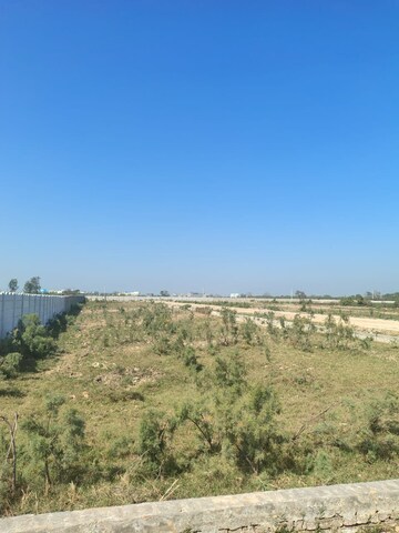  Plot For Sale in Chhatikara