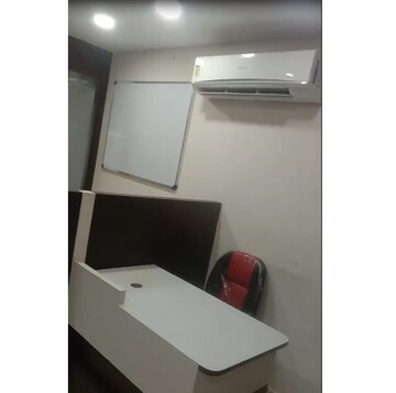  Office Space For Rent in Salt Lake Sector V