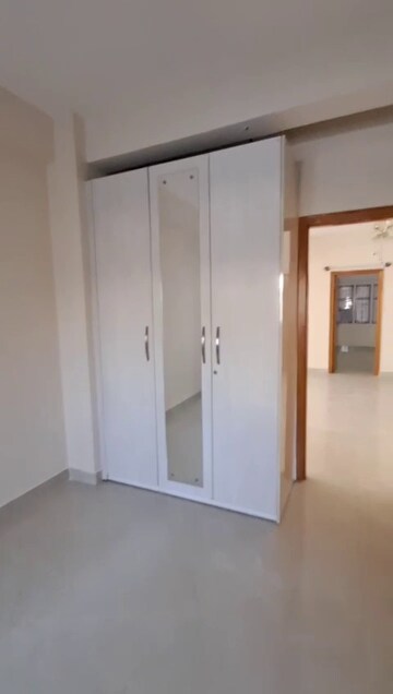Room in 3 BHK Apartment at Jayanagar – for Rent