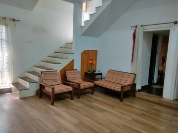 Staircase in 3 BHK Villa at Sri Sai Essel, Essel Gardens – for Sale