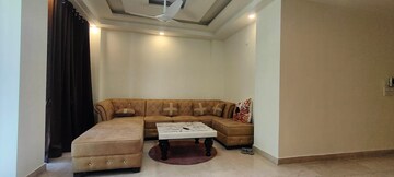 Living Room in 3 BHK Builder Floor at Unitech Greenwood City Apartment, Sector 45 – for Rent
