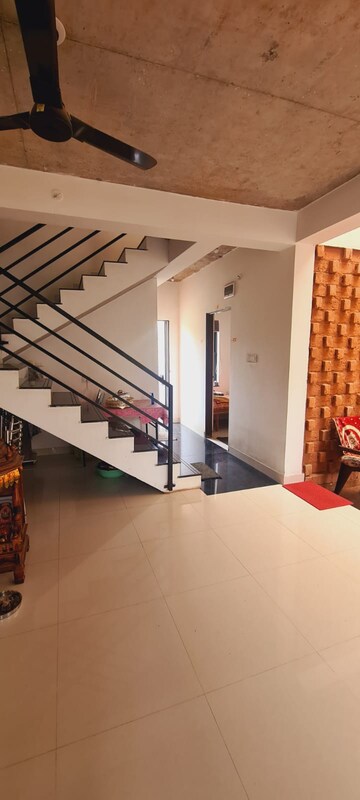 Master Bedroom in 3 BHK Independent House at Besa Pipla rd – for Sale