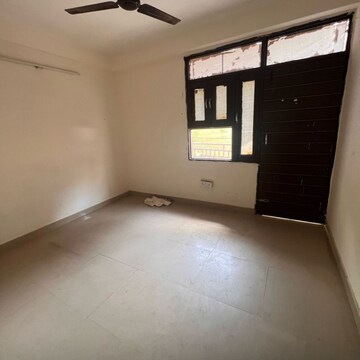 Room in 1 BHK Apartment at Neb Sarai – for Rent