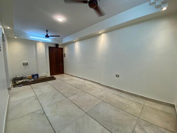 Room in 1 BHK Apartment at Fulgado Apartment, Dadar West – for Rent