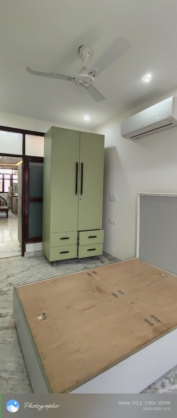 Room in 3 BHK Independent House at Sector 23a – for Rent