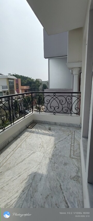 Balcony in 3 BHK Independent House at Sector 23a – for Rent