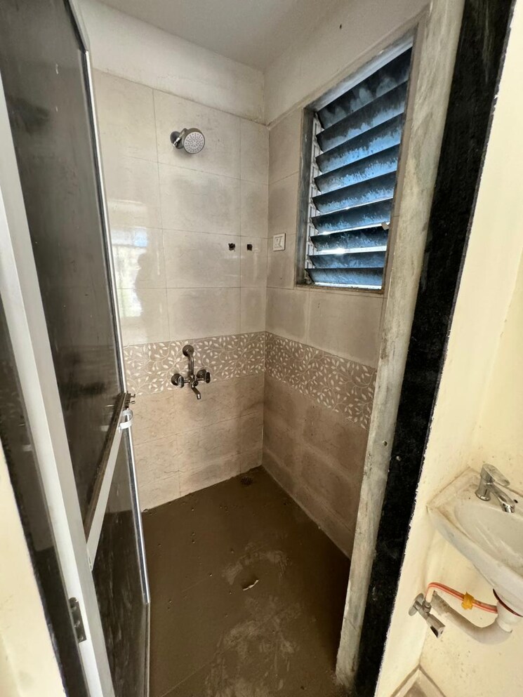 Bathroom, payal-palace 1 Bedroom 700 Sq.Ft. Apartment In Ulwe Navi Mumbai 8283209
