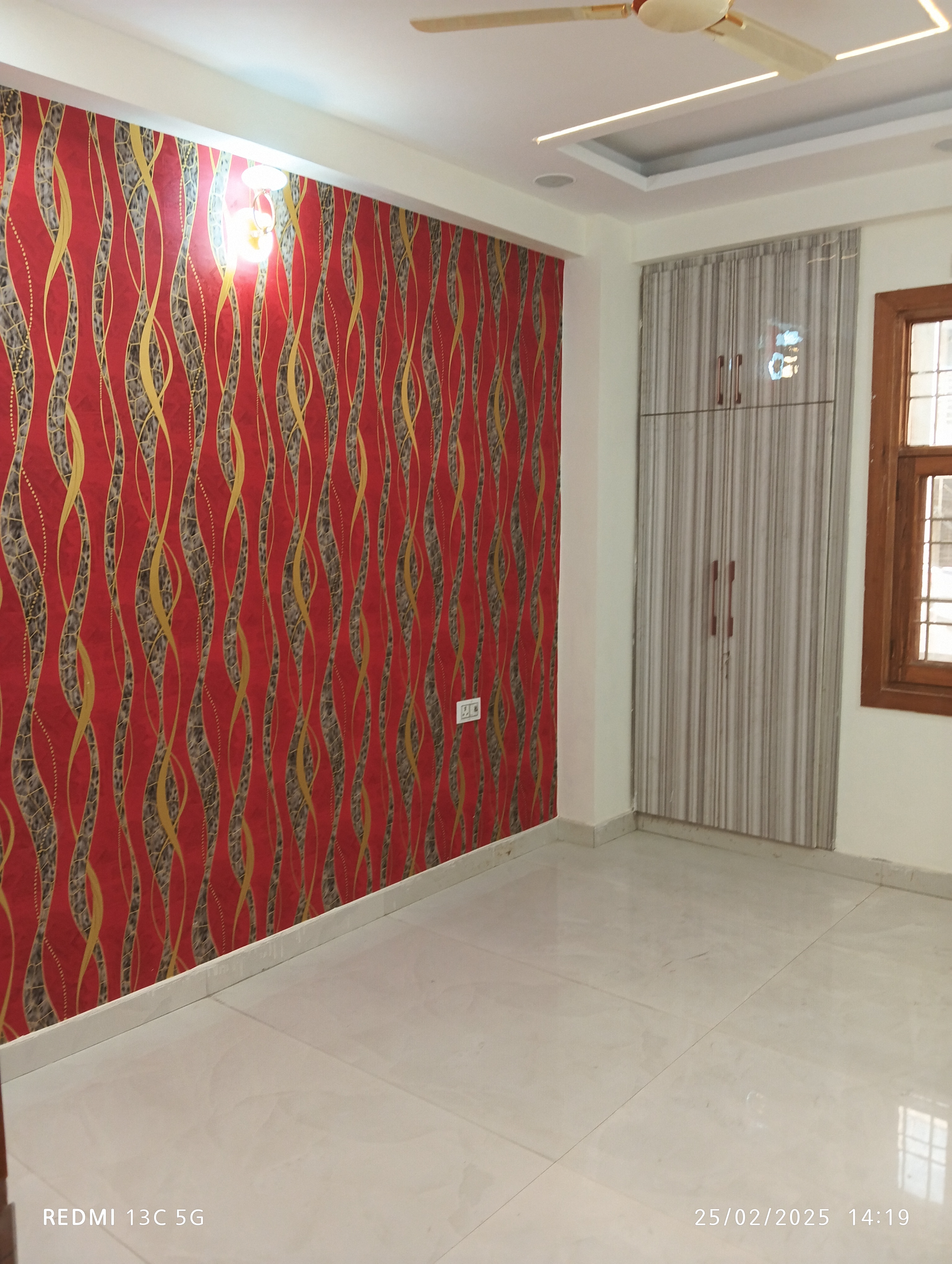 1.5 BHK + Pooja Room Builder Floor For Sale in 8851918536