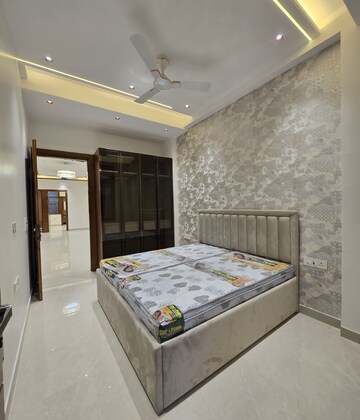 Bedroom in 3 BHK Builder Floor at Indrapuram – for Sale