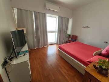 Bedroom in 3 BHK Apartment at Gurukul CHS Matunga, Matunga East – for Rent