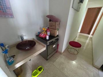 Furnished Amenities in 3 BHK Apartment at Gurukul CHS Matunga, Matunga East – for Rent
