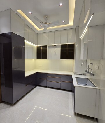 Kitchen in 3 BHK Builder Floor at Indrapuram – for Sale