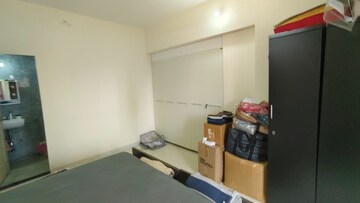 Furnished Amenities in 3 BHK Apartment at Yash Vivek CHS, Panch Pakhadi – for Rent