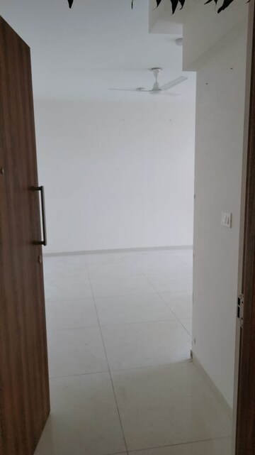 2 BHK Apartment For Rent in Raheja Atharva Sector 109 Gurgaon  8283441