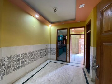 Living Room in 2 BHK Builder Floor at Paschim Vihar – for Rent