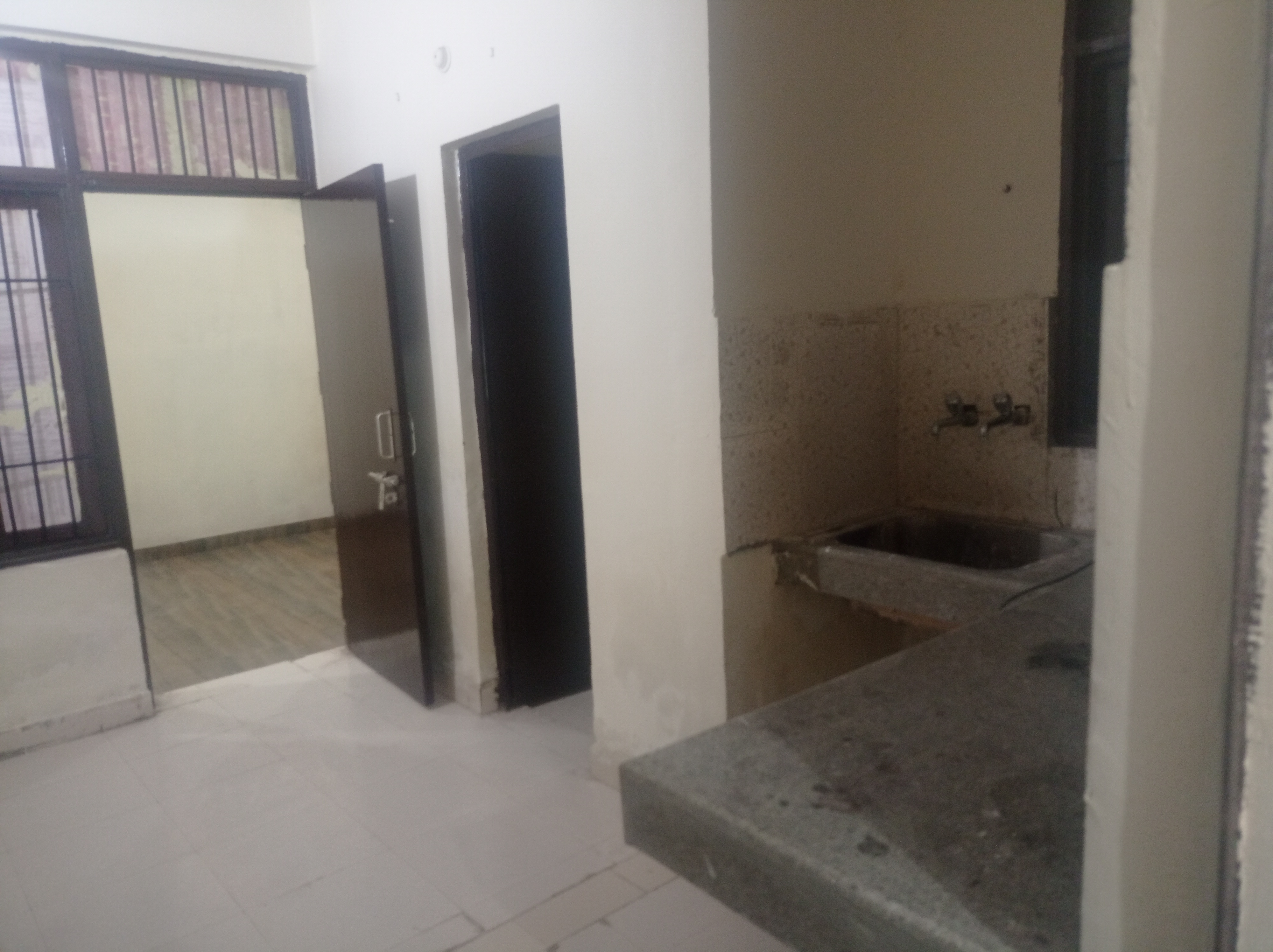 2.5 BHK Builder Floor For Sale in Sushant Lok 3