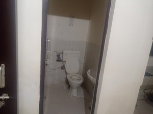 Bathroom in 2.5 BHK Builder Floor at Sushant Lok 3, Sector 57 – for Sale