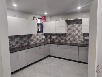 Kitchen in 3 BHK Builder Floor at Ansal API Esencia, Sector 67 – for Rent