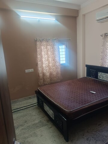 Bedroom in 2 BHK Apartment at Manikonda – for Rent