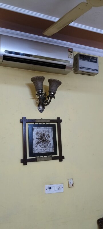 Furnished Amenities in 1 RK Builder Floor at Lajpat Nagar I – for Rent
