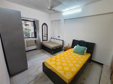 Bedroom in 2 BHK Apartment at Juhu – for Rent