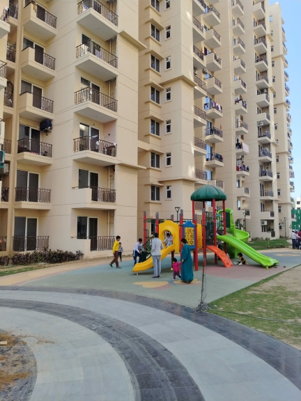 2 BHK Apartment For Sale in Signature Orchard Avenue 2