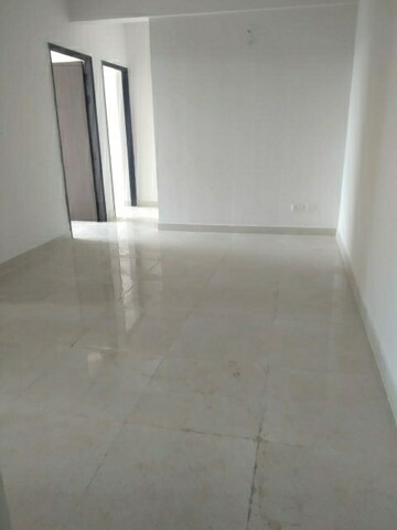 Room in 2 BHK Apartment at Signature Orchard Avenue 2, Sector 93 – for Sale