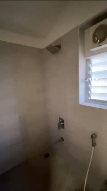 Room in 2 BHK Apartment at Bandra West – for Rent