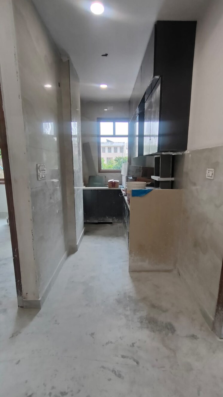 Kitchen, rohini sector 25 3 Bedroom 870 Sq.Ft. Builder Floor In Rohini Sector 25 Delhi 8283659