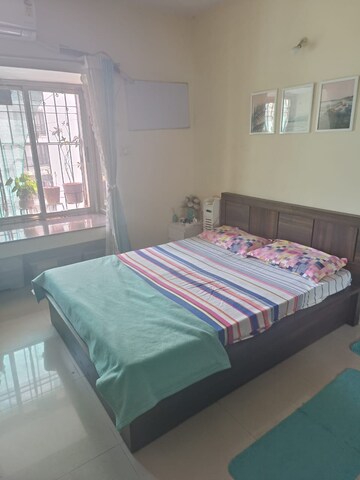 Bedroom in 2 BHK Apartment at Evershine Cosmic, Andheri West – for Rent