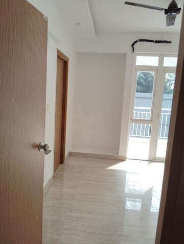 3.5 BHK Apartment For Sale in Sector 77