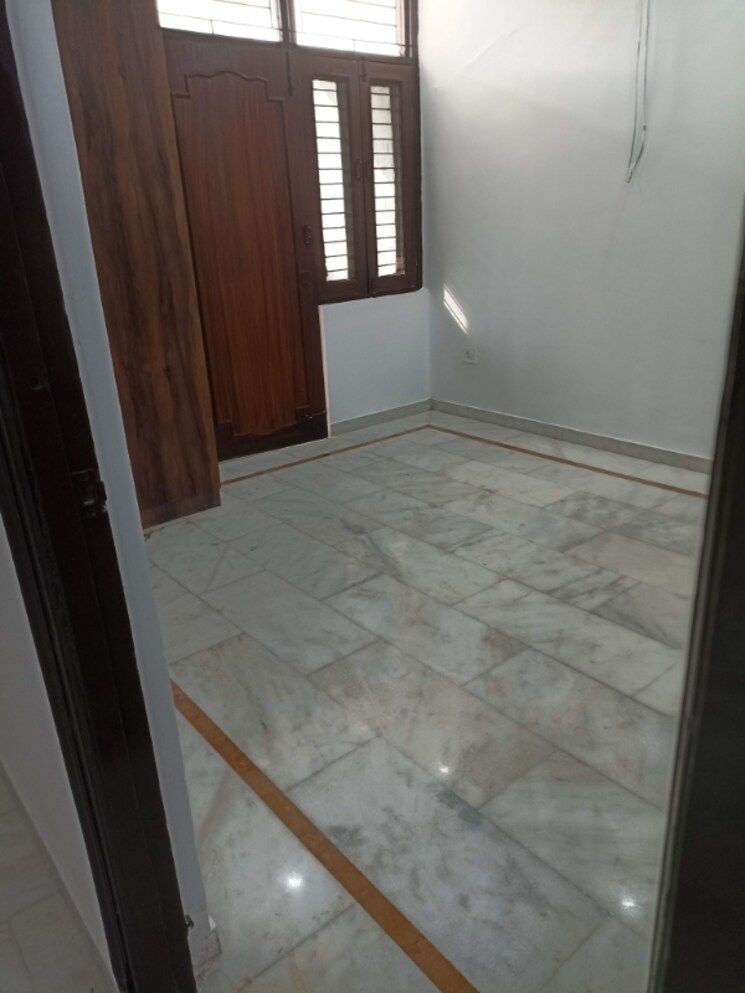 Room, sector 42 2 Bedroom 700 Sq.Ft. Builder Floor In Sector 42 Faridabad 8283721