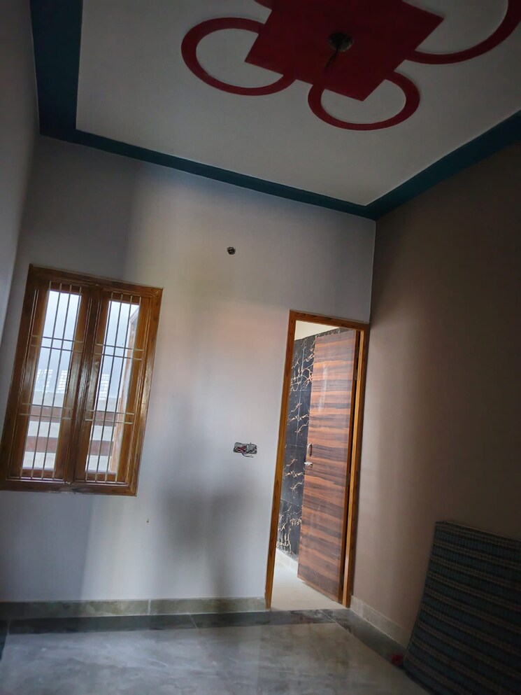 Room, meerut cantt 3 Bedroom 117 Sq.Yd. Independent House In Meerut Cantt Meerut 8283776