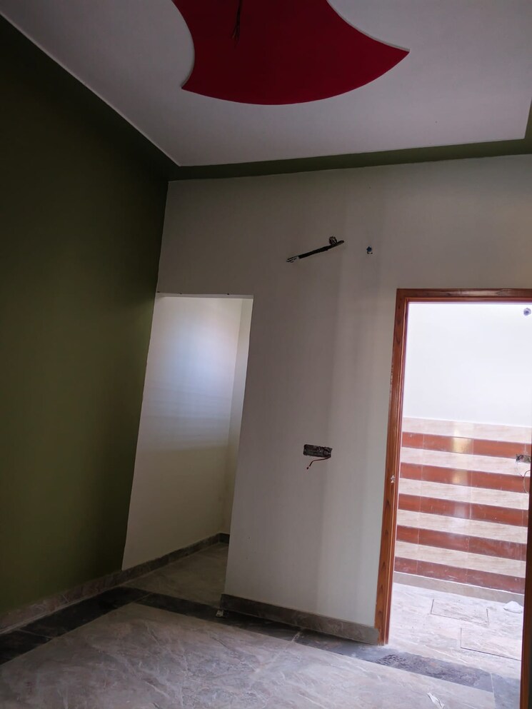 Room, meerut cantt 3 Bedroom 117 Sq.Yd. Independent House In Meerut Cantt Meerut 8283776