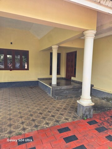 4 BHK Villa – Exterior View View at Koorkenchery - for Sale